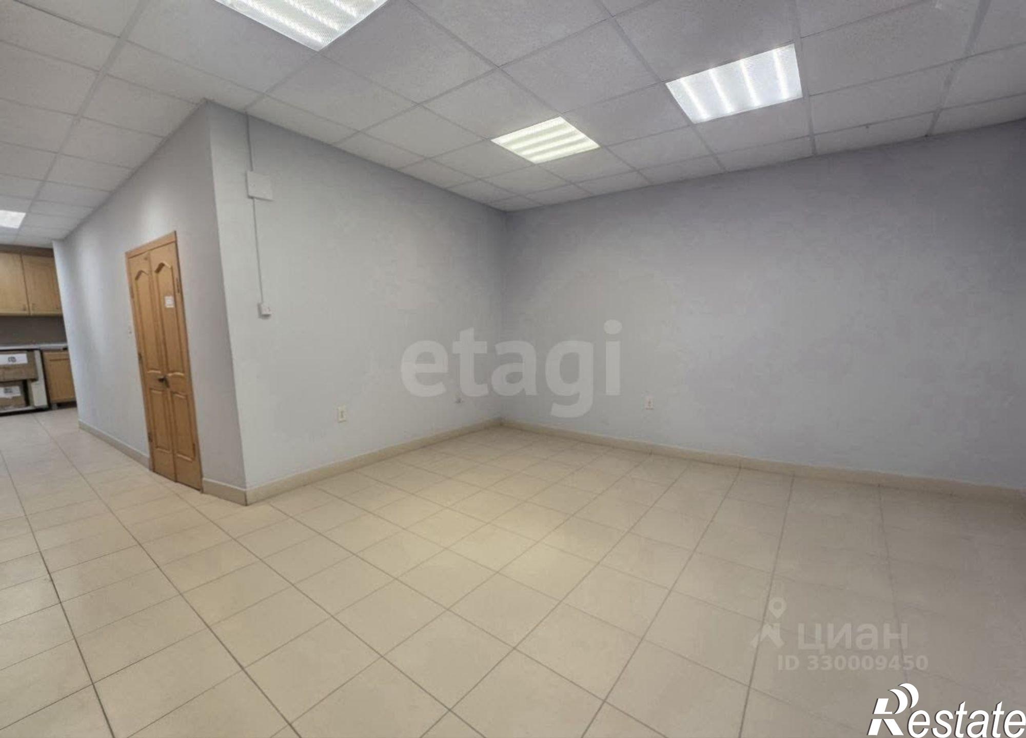 Купить торговое помещение за 9 952 420 рублей на ул Моисеева, 10