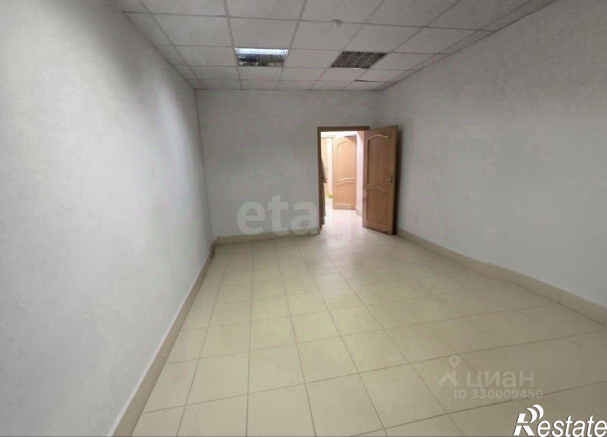 Купить торговое помещение за 9 952 420 рублей на ул Моисеева, 10