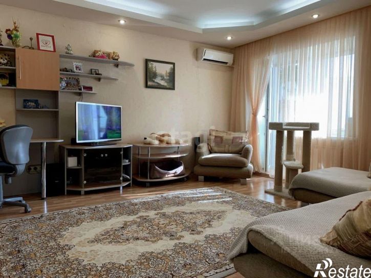 1-комн квартира ул Космонавта Комарова, 8а,  д. 8а