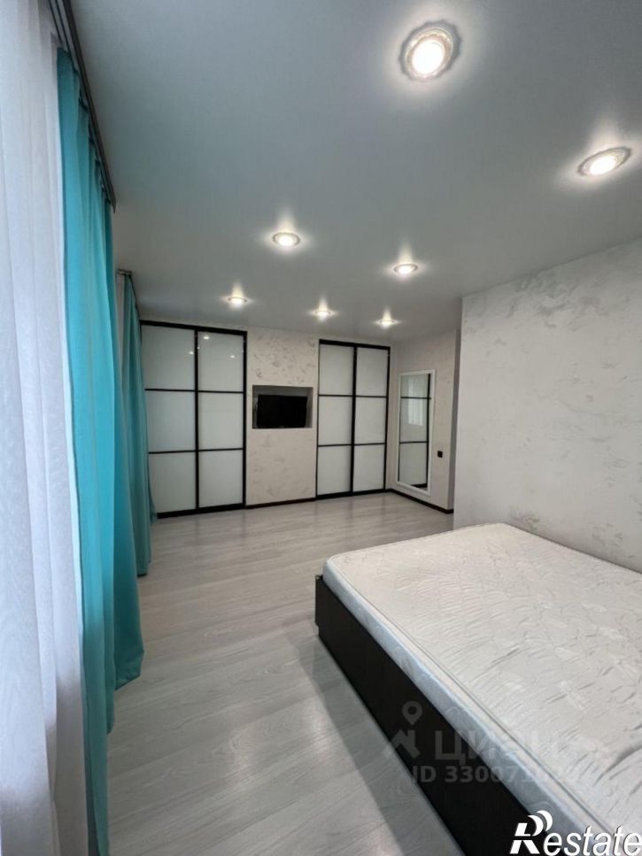 2-комн квартира улица Героев Сибиряков, 67А,  д. 67А