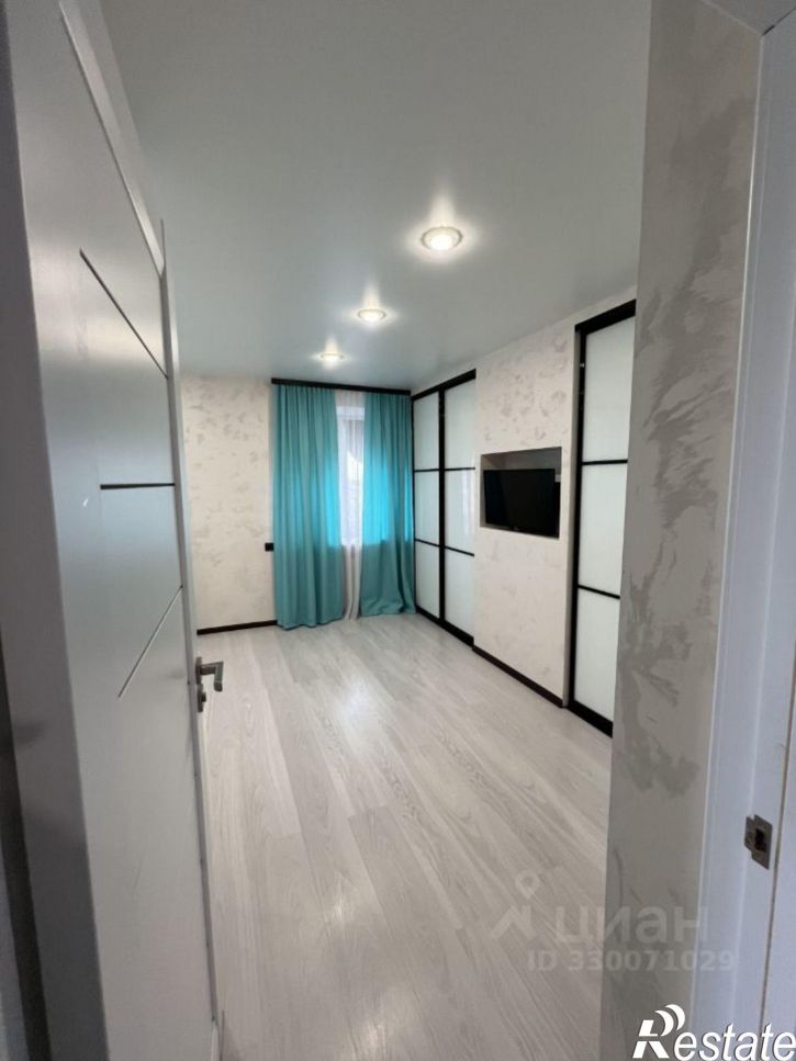 2-комн квартира улица Героев Сибиряков, 67А,  д. 67А