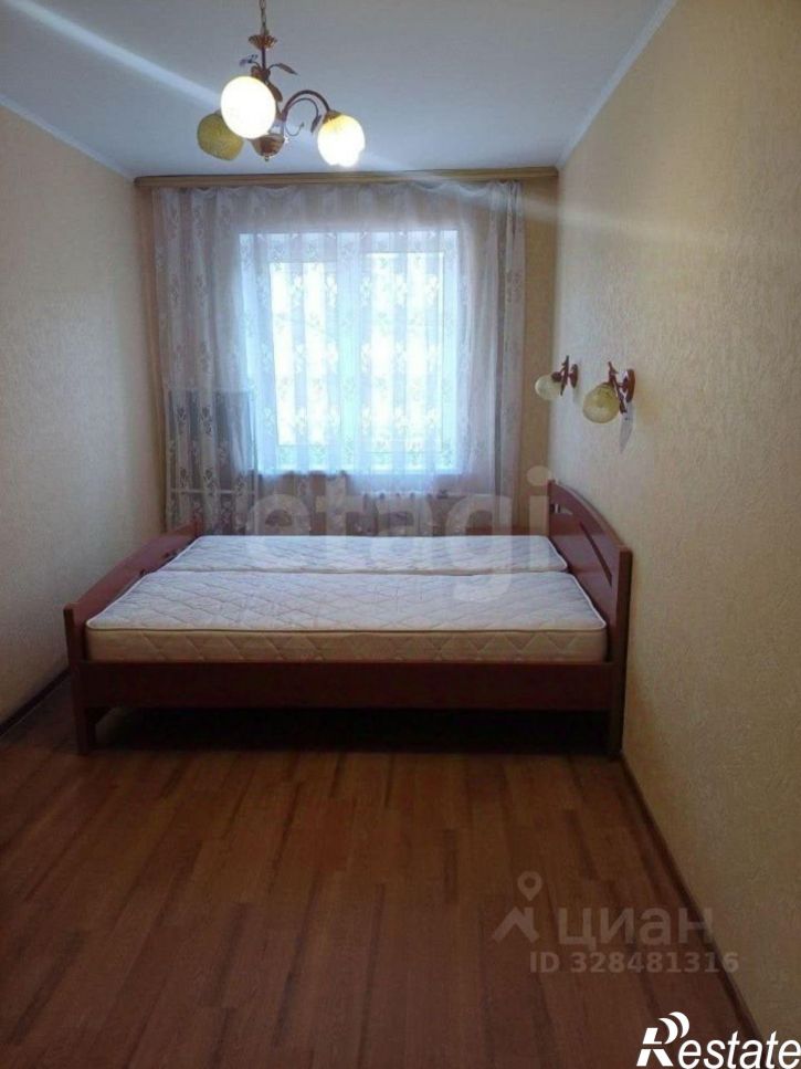 2-комн квартира ул Космонавта Комарова, 11а,  д. 11а
