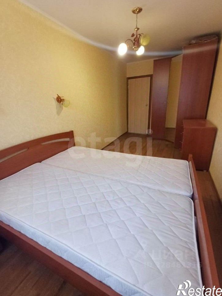 2-комн квартира ул Космонавта Комарова, 11а,  д. 11а