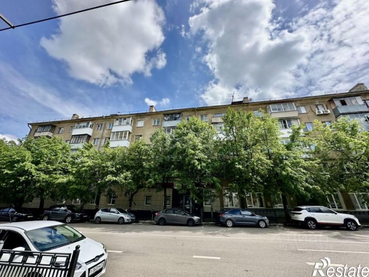 3-комн квартира Никитинская улица, 21,  д. 21