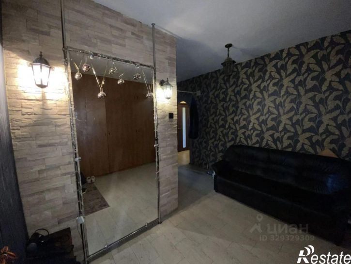 4-комн квартира улица Генерала Лизюкова, 105,  д. 105