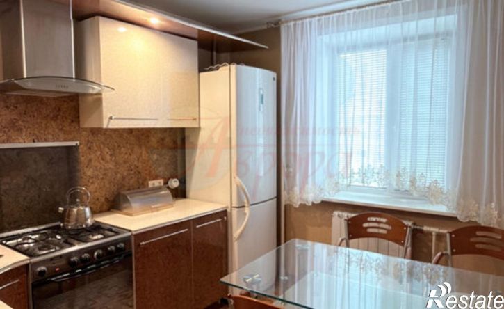 3-комн квартира ул Генерала Лизюкова, 80,  д. 80