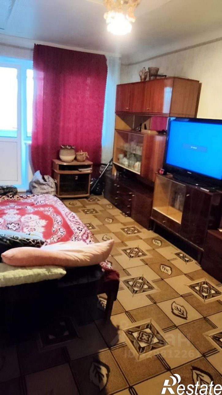 2-комн квартира улица Машиностроителей, 90,  д. 90