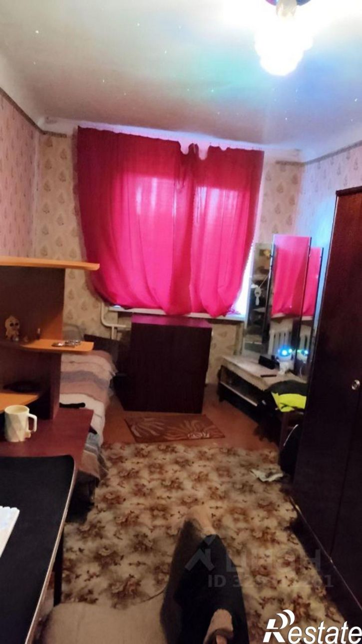 2-комн квартира улица Машиностроителей, 90,  д. 90