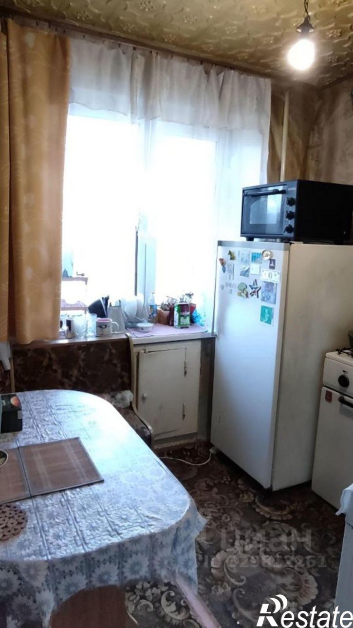 2-комн квартира улица Машиностроителей, 90,  д. 90