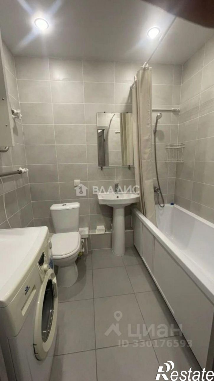 1-комн квартира пр-кт Труда, 93 2,  д. 93 2,  к. 2