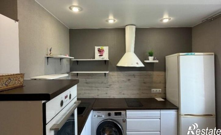 2-комн квартира улица Суворова, 122Б,  д. 122Б