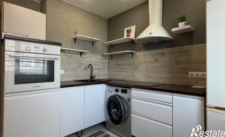 2-комн квартира улица Суворова, 122Б,  д. 122Б
