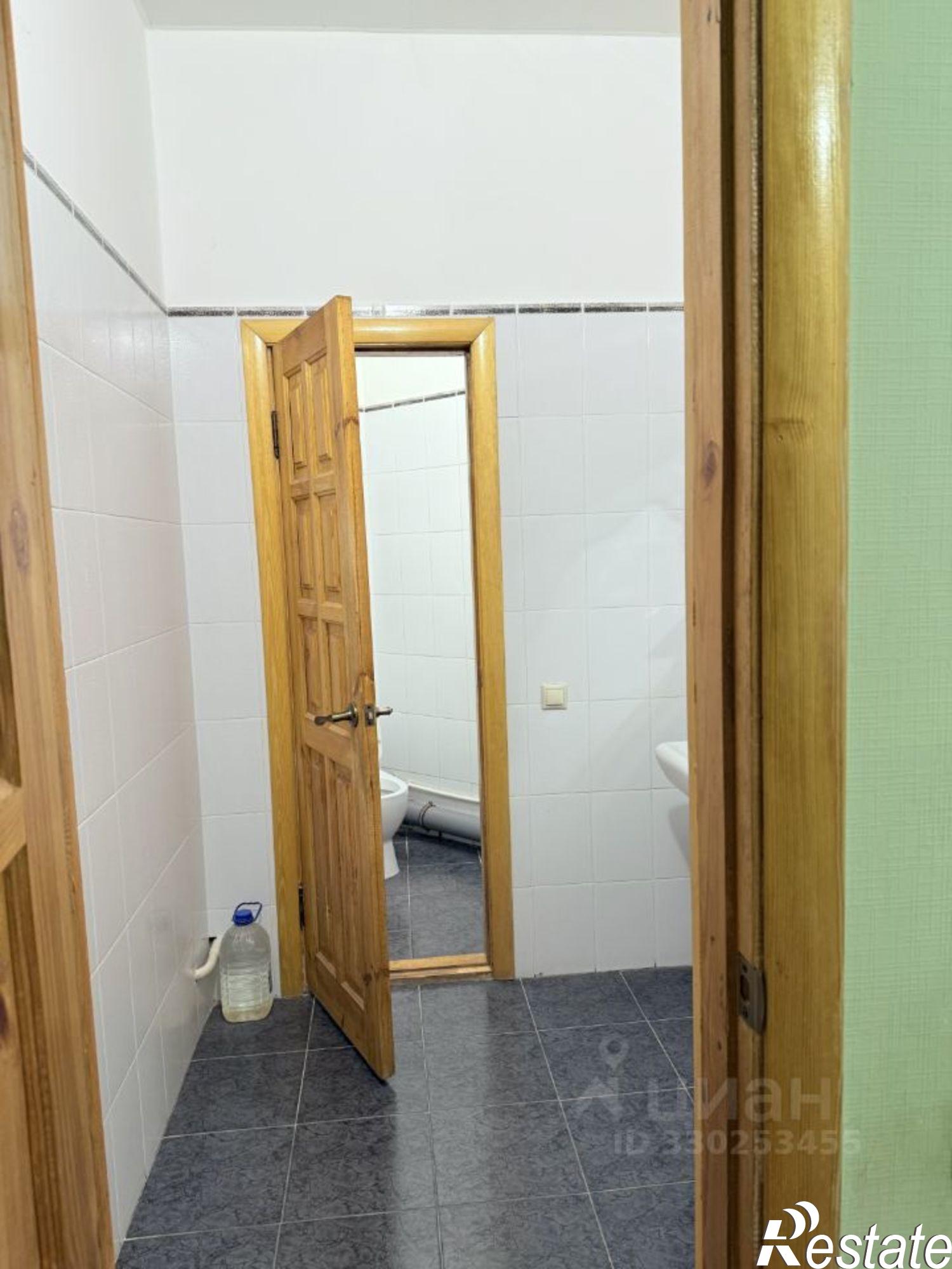 Купить офис, помещение под офис за 15 200 000 рублей на ул Владимира Невского, 36