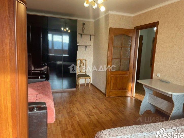 1-комн квартира улица Лётчика Колесниченко, 44А,  д. 44А