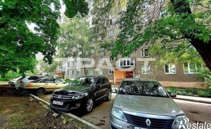 3-комн квартира улица Остужева, 3А,  д. 3А