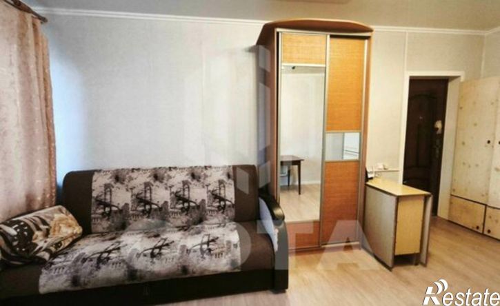 8-комн квартира улица Артамонова, 36,  д. 36
