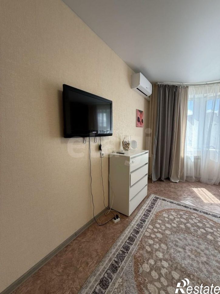 1-комн квартира улица Коренцова, 11,  д. 11
