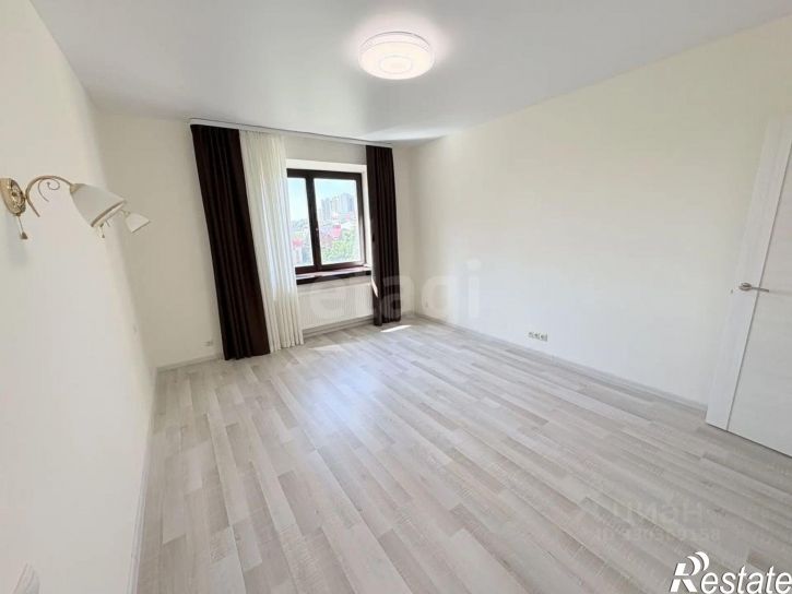 3-комн квартира улица Шишкова, 72Б,  д. 72Б