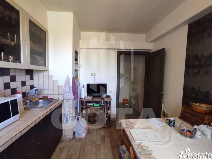 4-комн квартира ул 60 Армии, 25,  д. 25