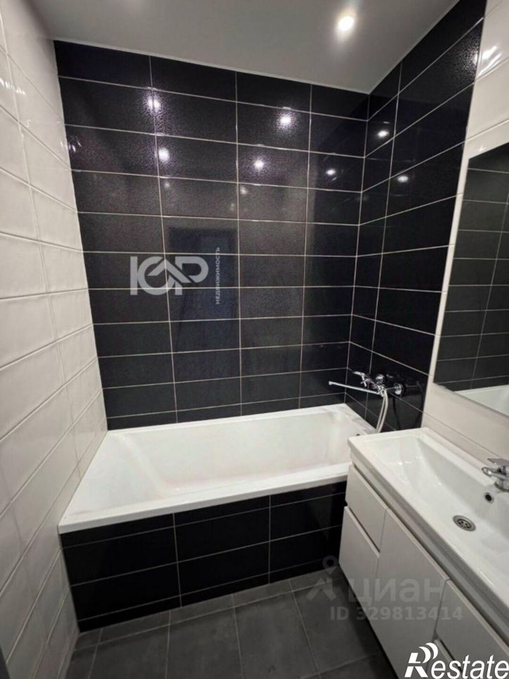 1-комн квартира наб Максима Горького, 49б,  д. 49б