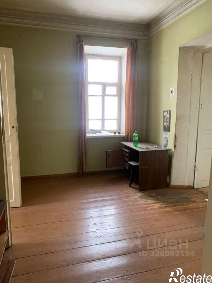 4-комн квартира улица Лётчика Замкина, 36,  д. 36