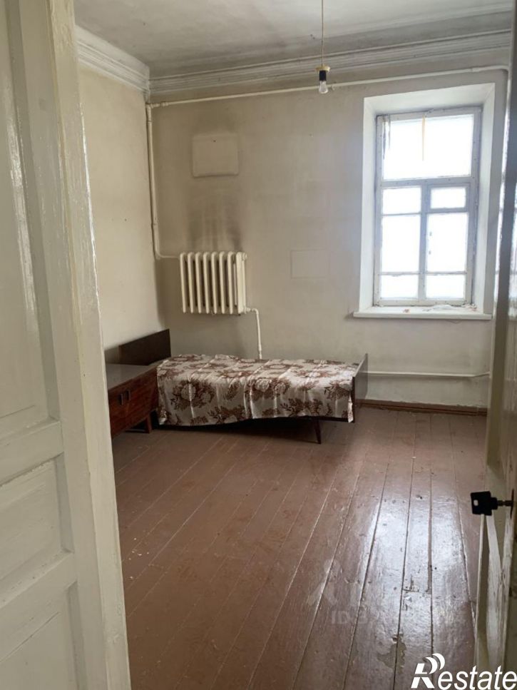 4-комн квартира улица Лётчика Замкина, 36,  д. 36