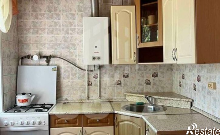 3-комн квартира улица Строителей, 3,  д. 3