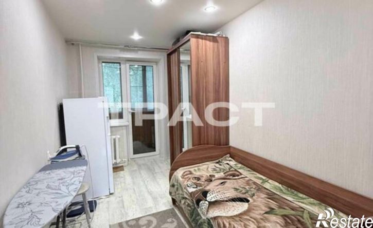 3-комн квартира улица Хользунова, 15,  д. 15
