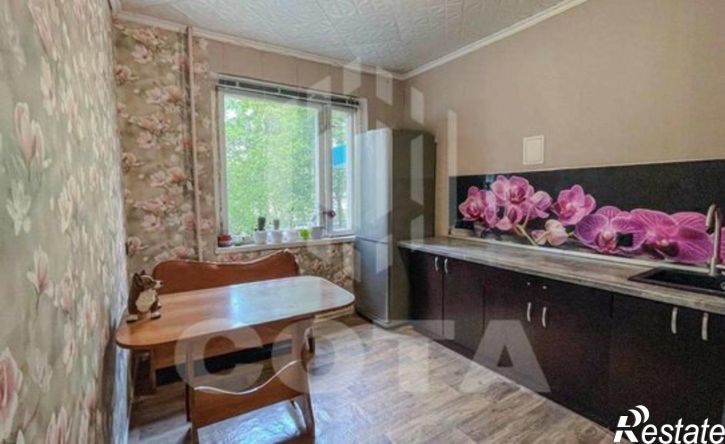3-комн квартира ул Хользунова, 110,  д. 110