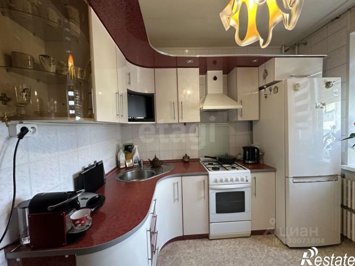 3-комн квартира ул 232 Стрелковой дивизии, 31,  д. 31