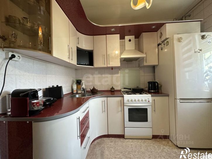 3-комн квартира ул 232 Стрелковой дивизии, 31,  д. 31