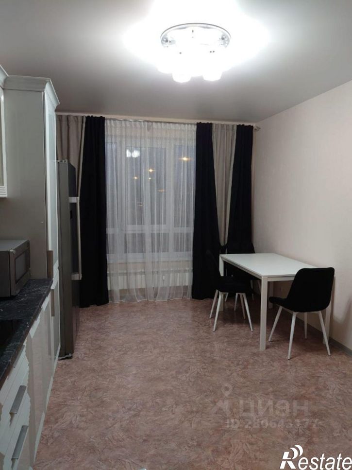 3-комн квартира ул 9 Января, 68 3,  д. 68 3,  к. 3