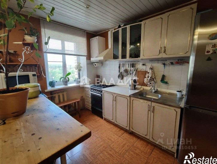 3-комн квартира улица 232-й Стрелковой Дивизии, 15,  д. 15