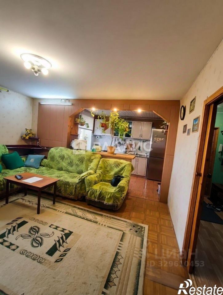 3-комн квартира улица 232-й Стрелковой Дивизии, 15,  д. 15