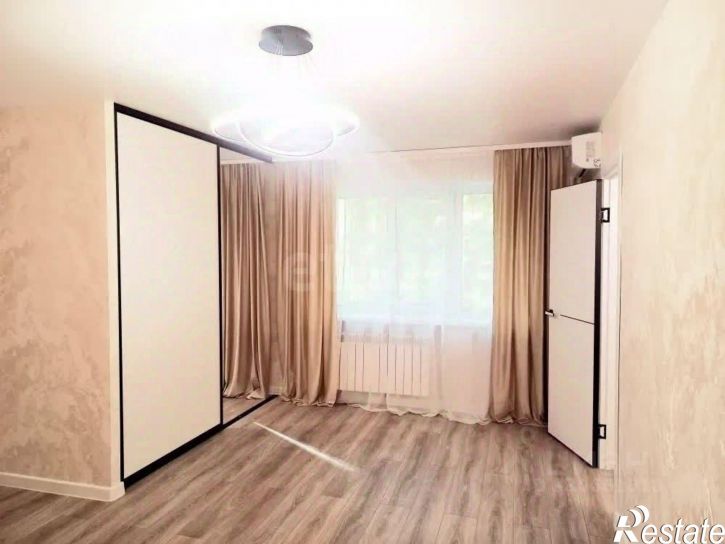 3-комн квартира улица Домостроителей, 33,  д. 33