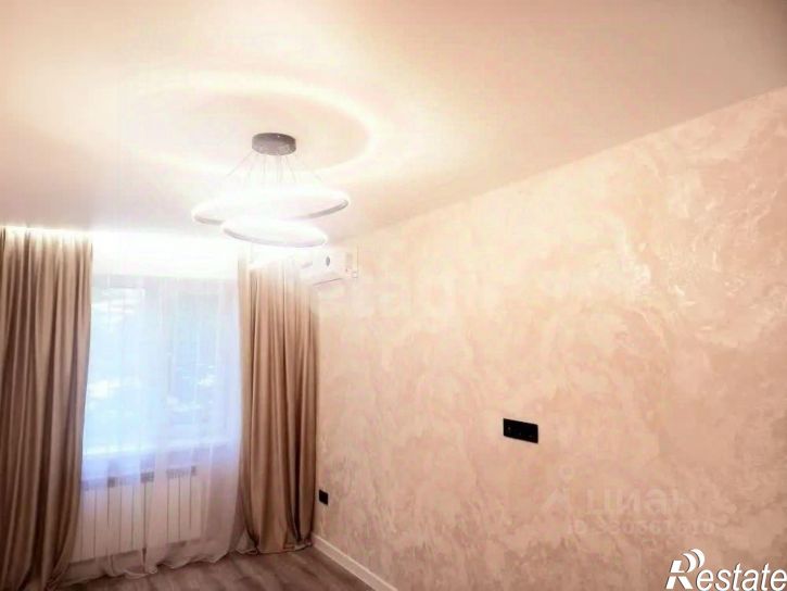 3-комн квартира улица Домостроителей, 33,  д. 33