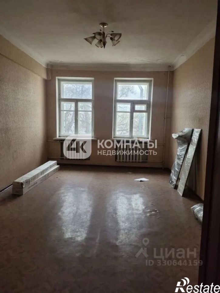 3-комн квартира пр-кт Революции, 11,  д. 11