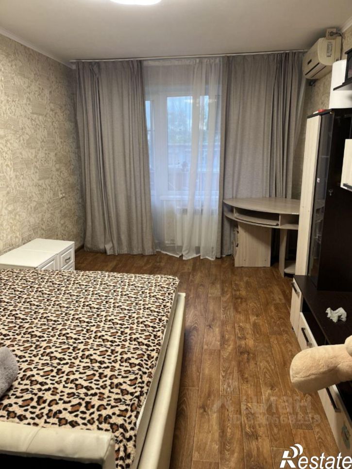 2-комн квартира улица Героев Сибиряков, 12,  д. 12