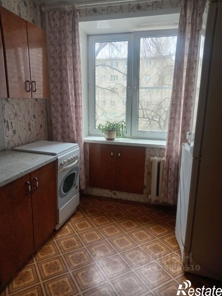 4-комн квартира улица Писарева, 17Б,  д. 17Б