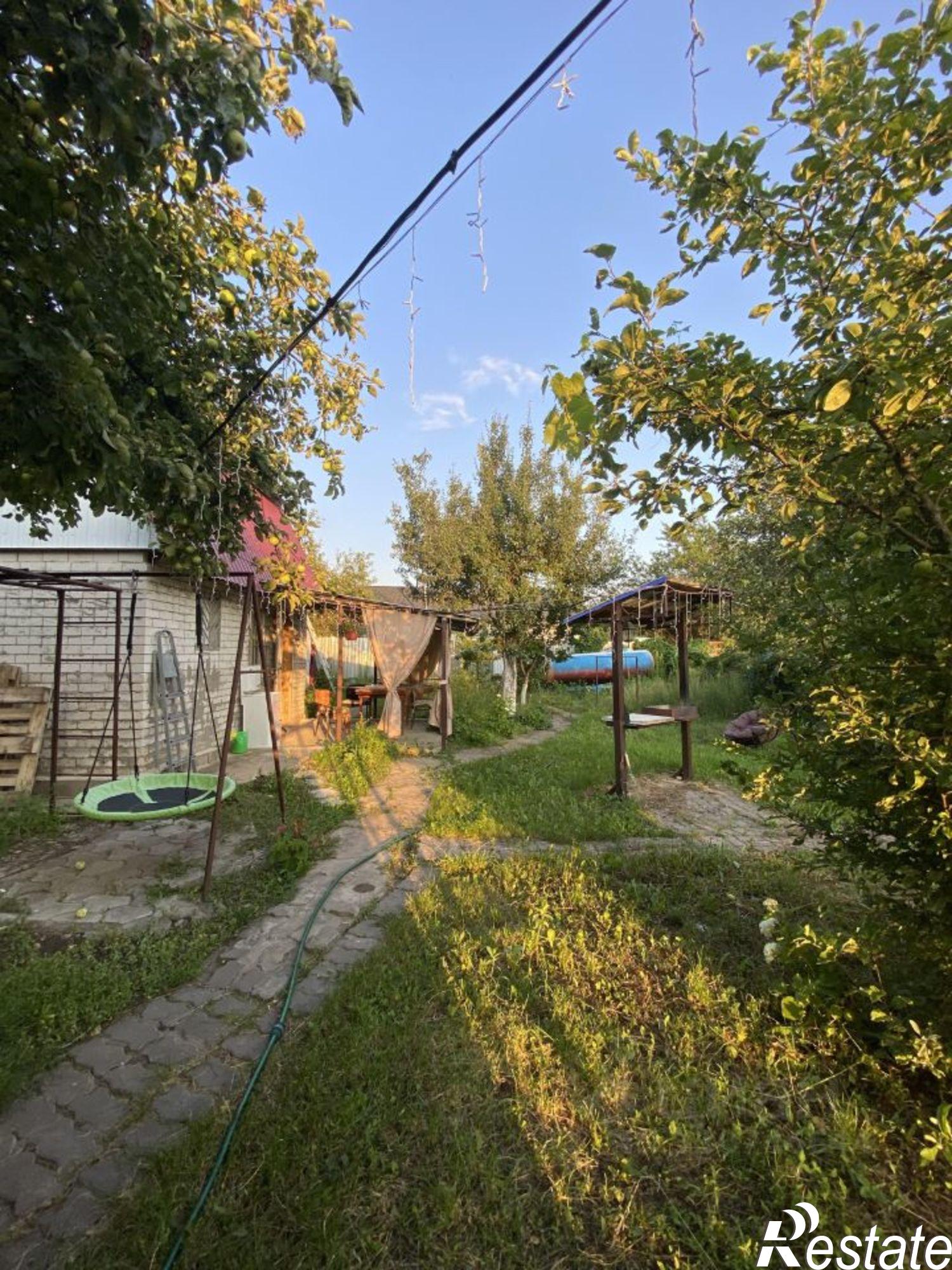 Купить дачу, дом, коттедж за 2 100 000 рублей на Дальняя улица
