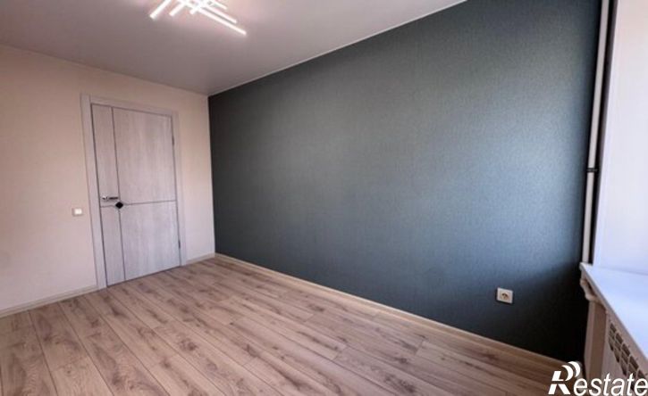 3-комн квартира улица Хользунова, 15,  д. 15