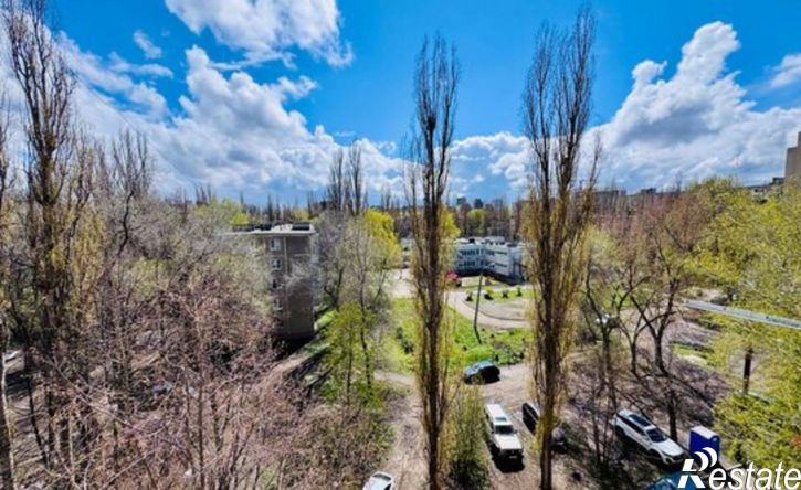 3-комн квартира улица Хользунова, 15,  д. 15