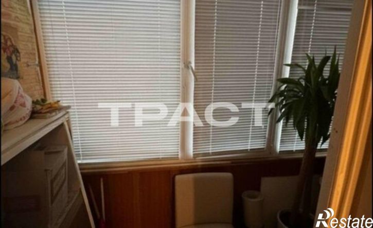 3-комн квартира ул Старых Большевиков, 90,  д. 90
