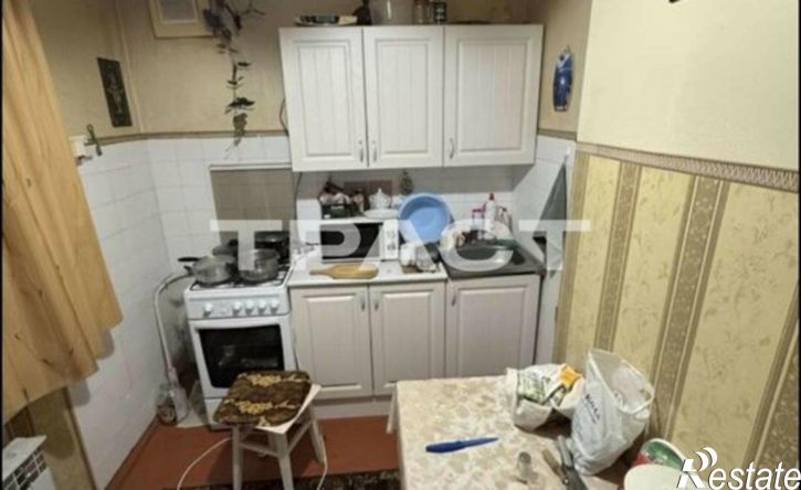 3-комн квартира ул Старых Большевиков, 90,  д. 90