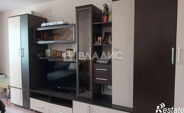 2-комн квартира улица Коренцова, 11,  д. 11