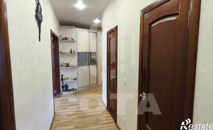 2-комн квартира ул 40 лет Октября, 8,  д. 8