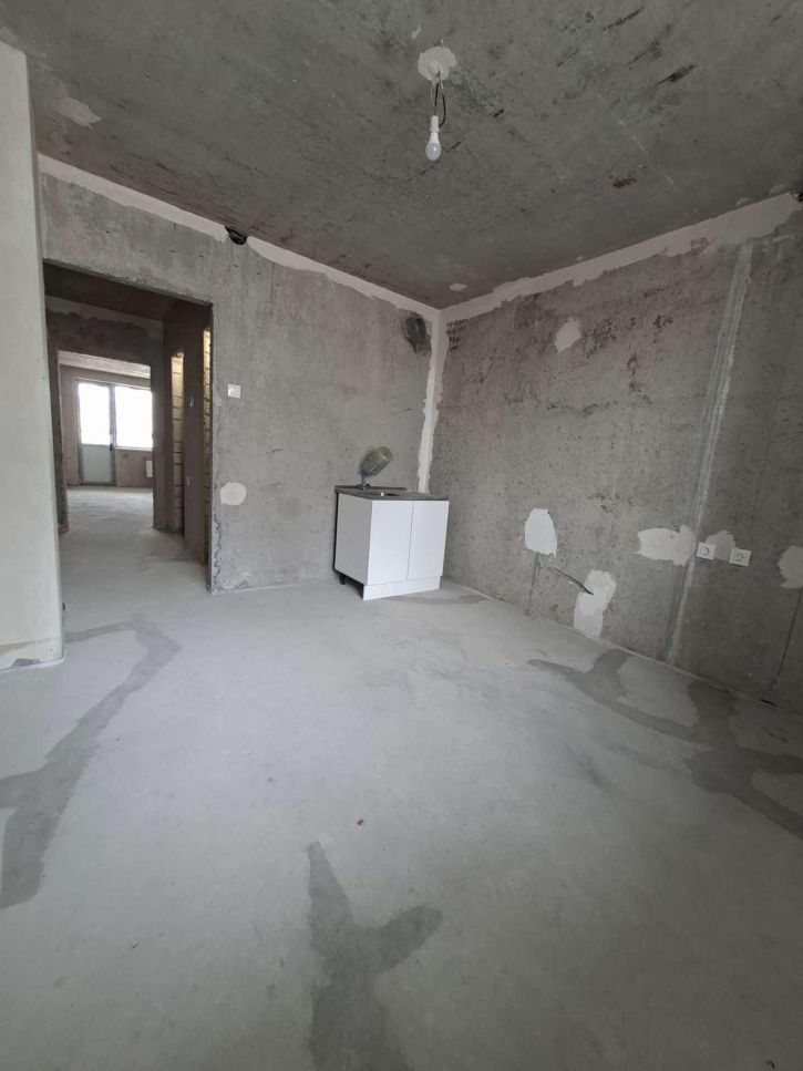2-комн квартира Антонова-Овсеенко улица, 33кб