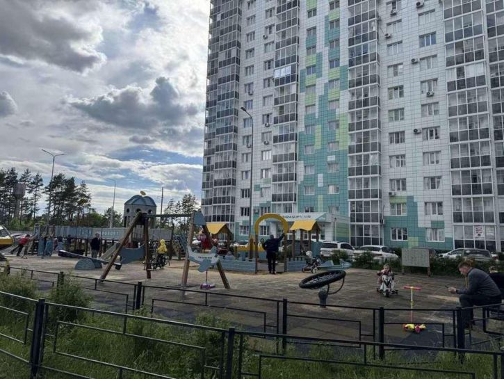 2-комн квартира Серафима Саровского улица, 179к1