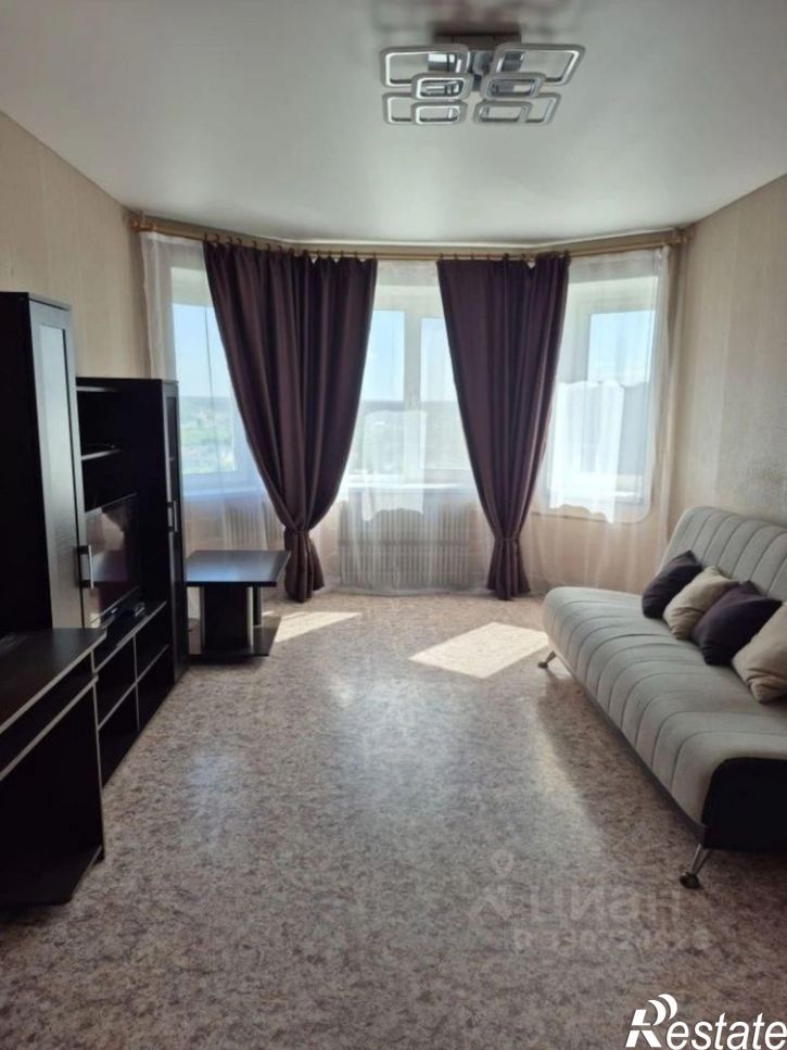 2-комн квартира улица Артамонова, 38В,  д. 38В