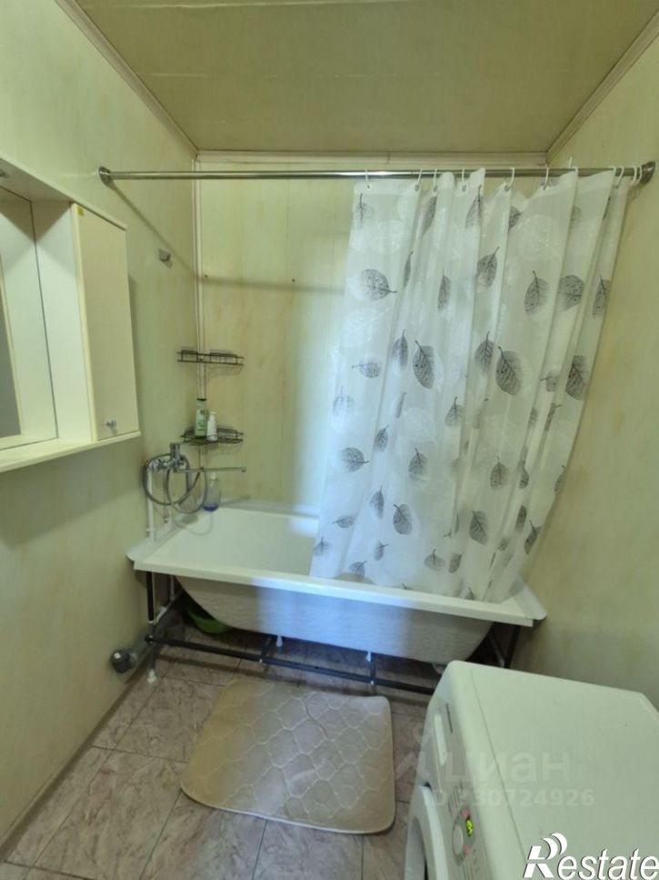 2-комн квартира улица Артамонова, 38В,  д. 38В